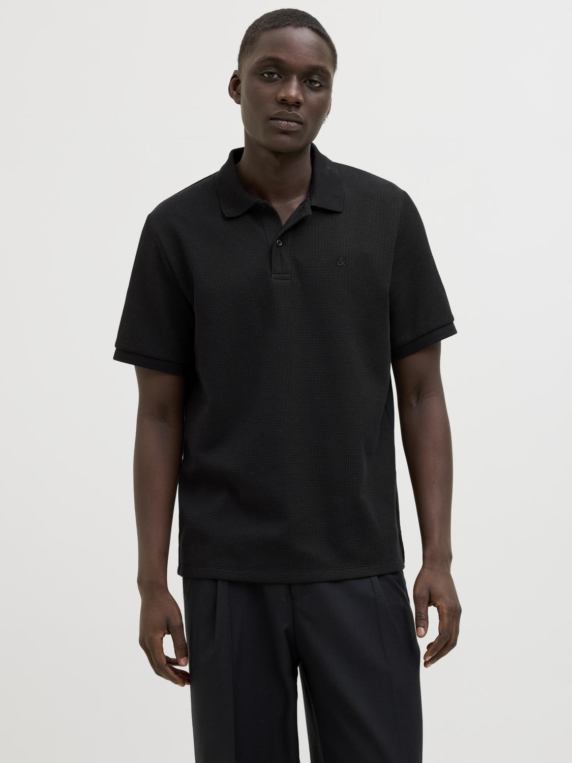 model_shot-front